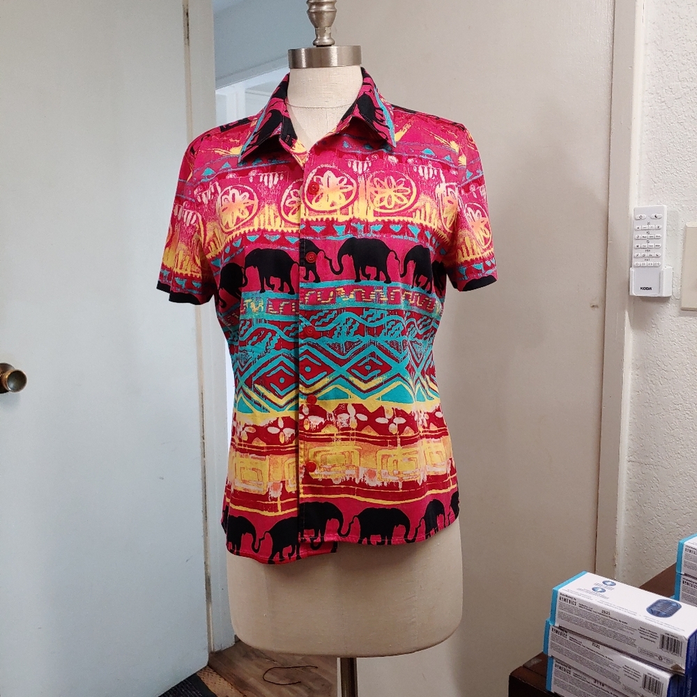 Chicos button down shirt blouse size 1 (M/8)